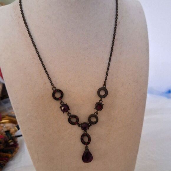 Women's Necklace Red Glass Victorian Style Whimsigoth Gunmetal Y-Drop Vampire - Picture 1 of 11